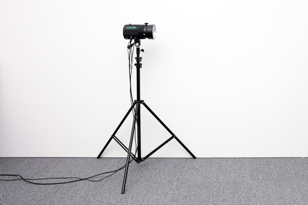 ライトスタンドの正しい立て方 – Grain Photo